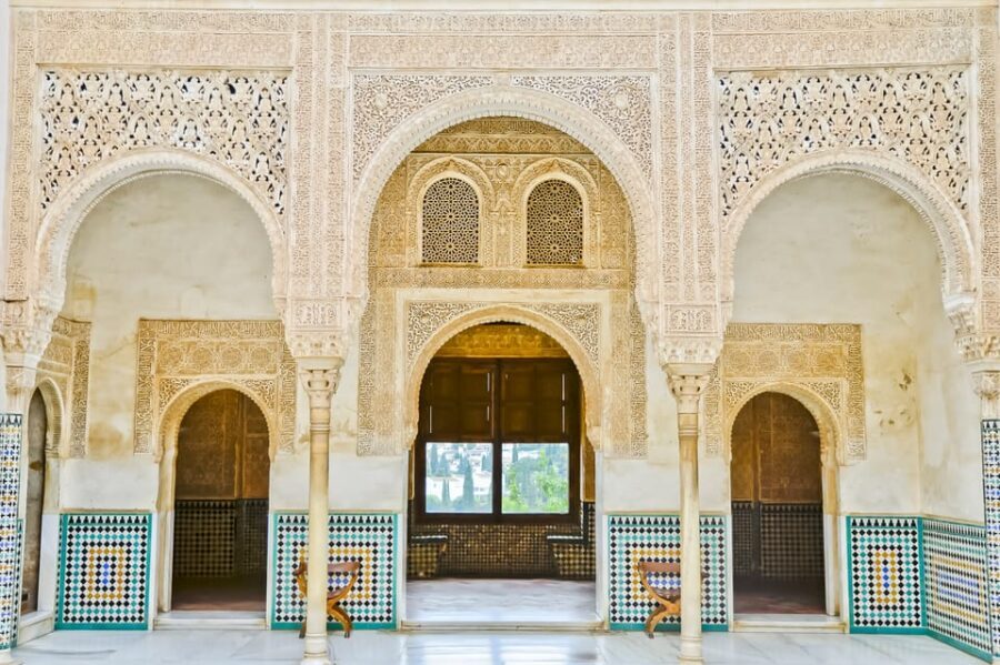 Alhambra & Nasrid Palace: Private Tour with Tickets - Bath of the Mosque: details you’ll actually understand