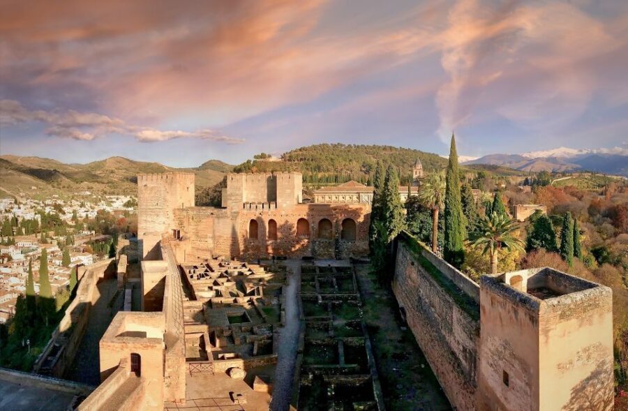 Alhambra's Gardens: Generalife, Partal, Alcazaba, & Carlos V - Generalife Gardens: Royal Orchards, New Gardens, and the Rose Garden